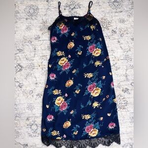 Urban Outfitters coquette girl Floral Lace Trim Slip Dress Nighty Size L